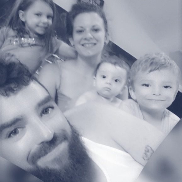 Meet your Posher, 💚💛Alycia💛💚 - Picture 2 of 8